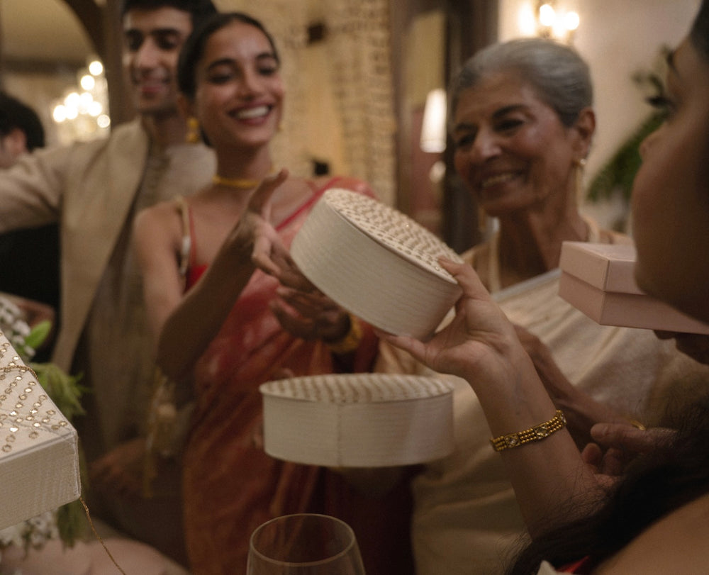 RAAT KI RANI OVAL SWEETS BOX