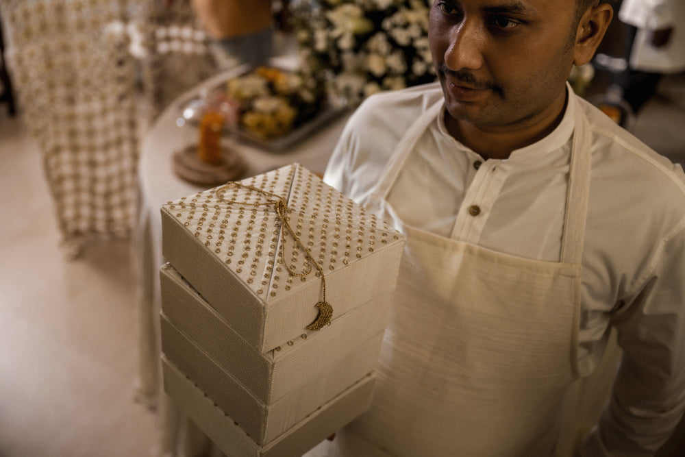 RAAT KI RANI SQUARE SWEETS BOX