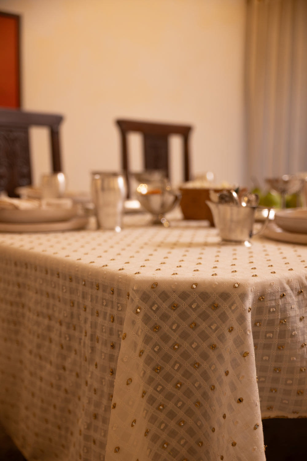 JHILMIL TABLE COVER